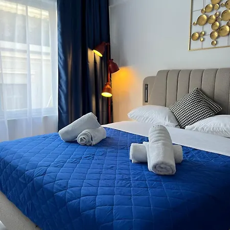 Syntagma Plaka Suite By Zeussuites Atenas Exterior foto