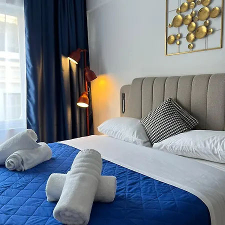 Syntagma Plaka Suite By Zeussuites Atenas Exterior foto
