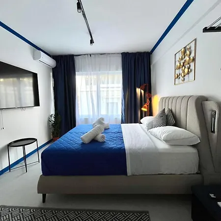 Syntagma Plaka Suite By Zeussuites Atenas Exterior foto